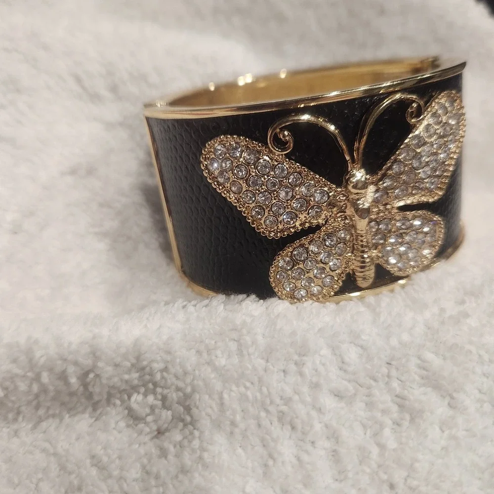 Gold Tone Rhinestone‎ Butterfly Black Faux Leather Inlay Hinge Cuff Bracelet